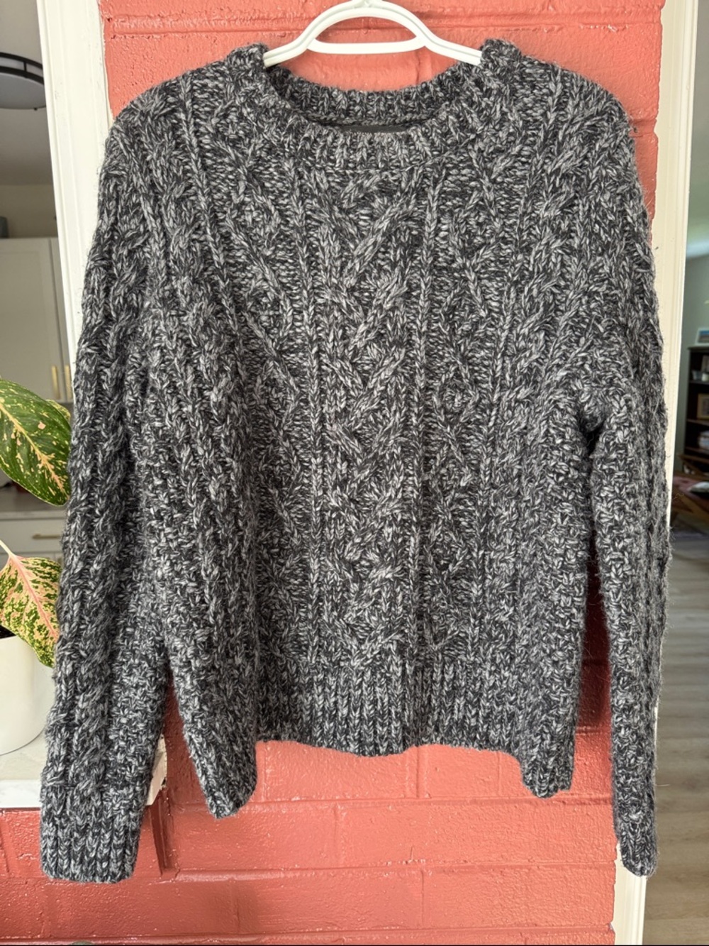Banana Republic Wool Blend Marled Charcoal & Black Cable Knit Crewneck Sweater